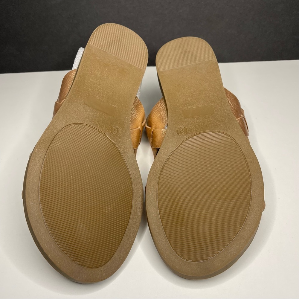 Journee Collection Tan Women's Sandals - Picture 5 of 7